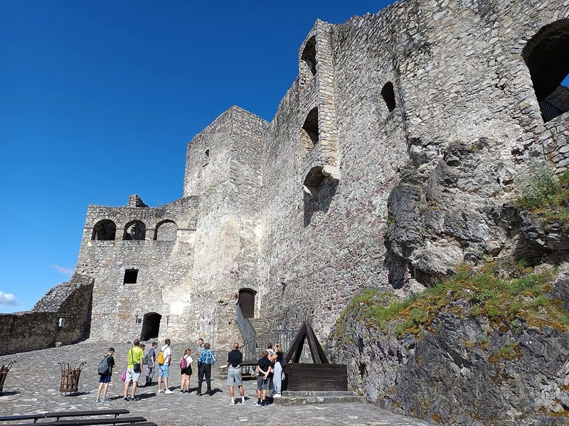 Strečno, Lednica, Vršatec